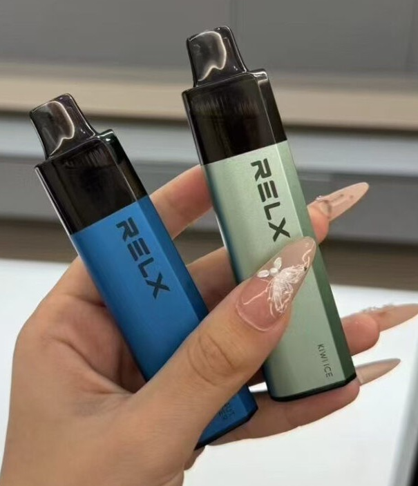 🔥RELX 悅刻拋棄式8000口 有油就有電 透明油艙 高顔值(免充電):圖片 2